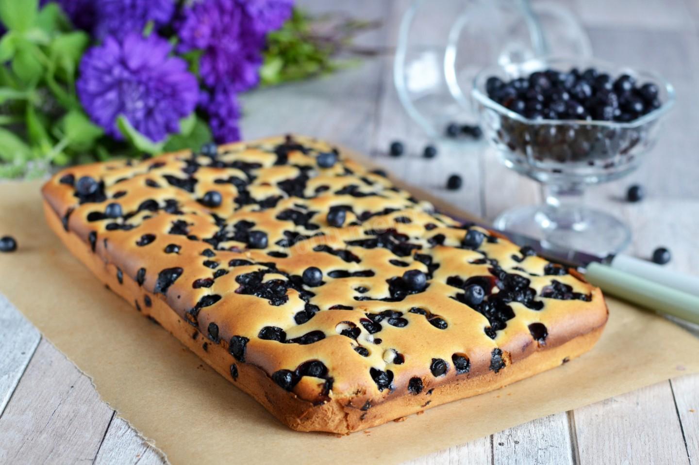 Како припремити једноставан десерт са боровницама